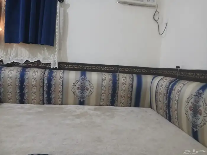 جلسه عربية نظيفة جدا شبه جديدة مقاسين للبيع بحي الحمدانية 1