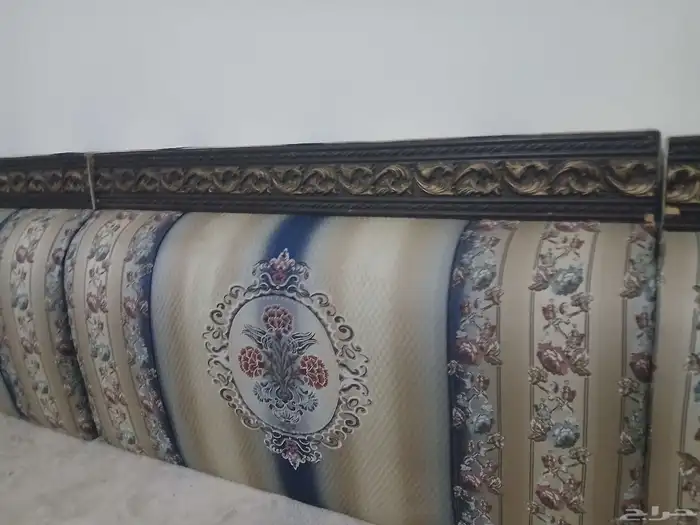 جلسه عربية نظيفة جدا شبه جديدة مقاسين للبيع بحي الحمدانية 0