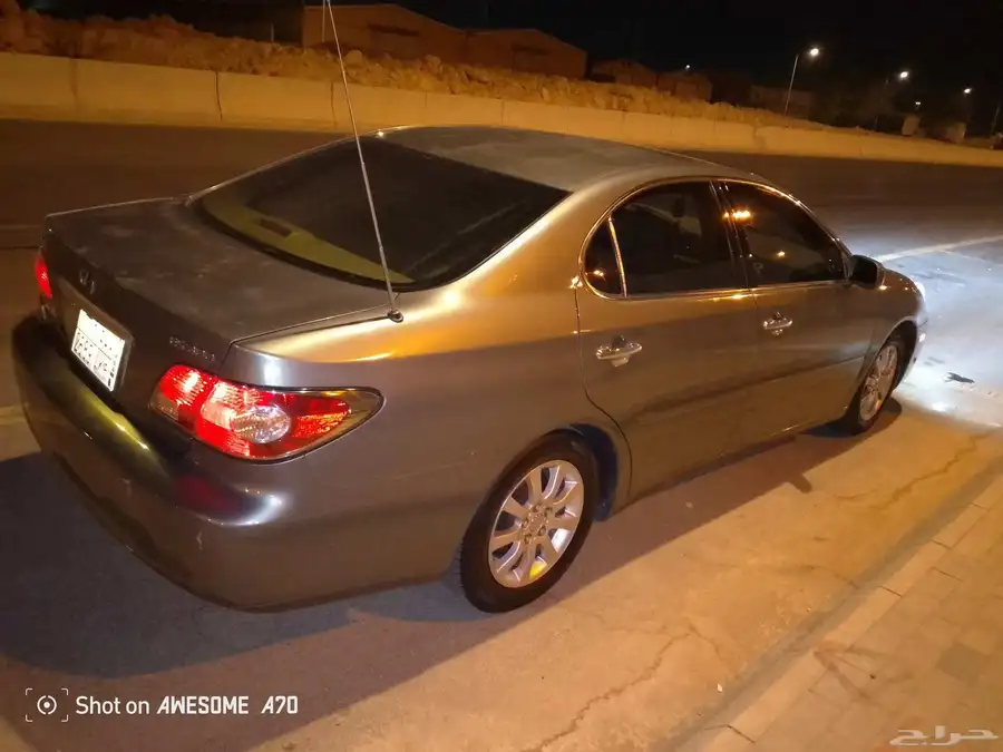 لكزس ES300 موديل 2003 14