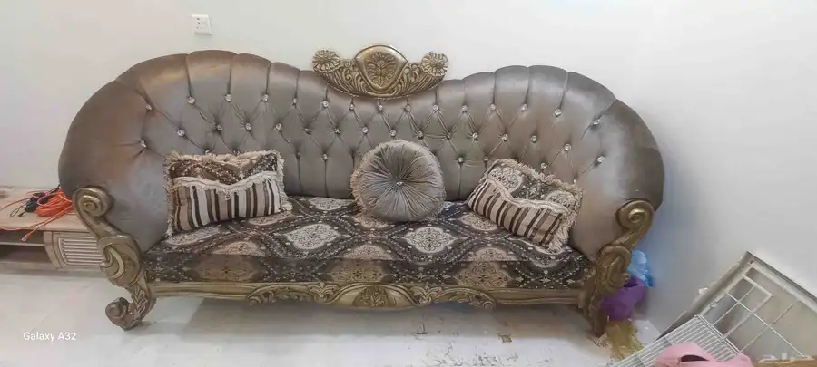 كنبه للبيع 0