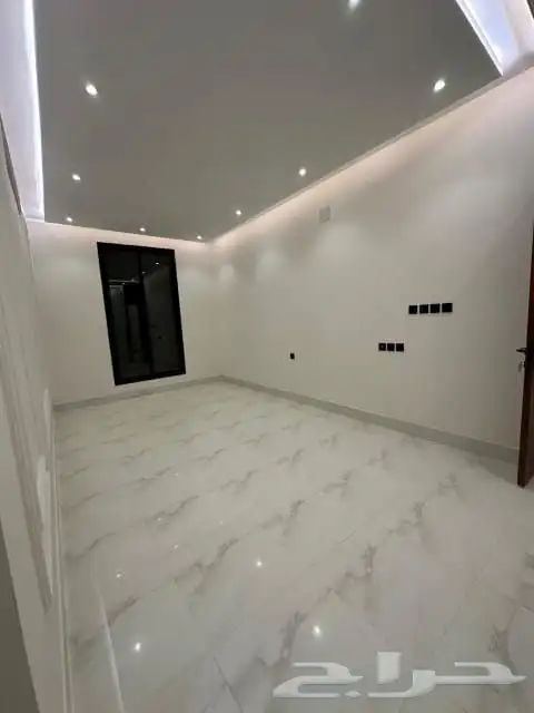 شقق رووف بسطح خاص حي الحزم 3
