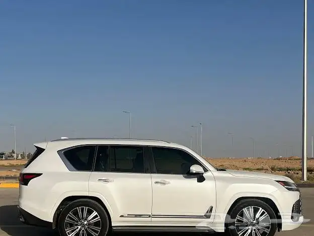 لكزس LX600 فئه BB موديل 2025 1