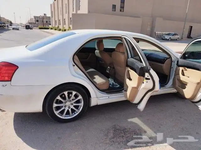 GEELY EMGRAND EC820 9