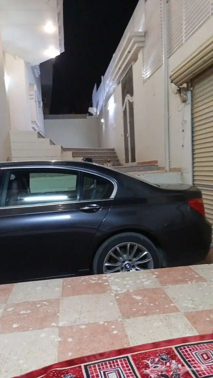 محوله2015 BMW2012 بدي شد بلد فل كامل 740 فتحه سقف شاشه وخ 0