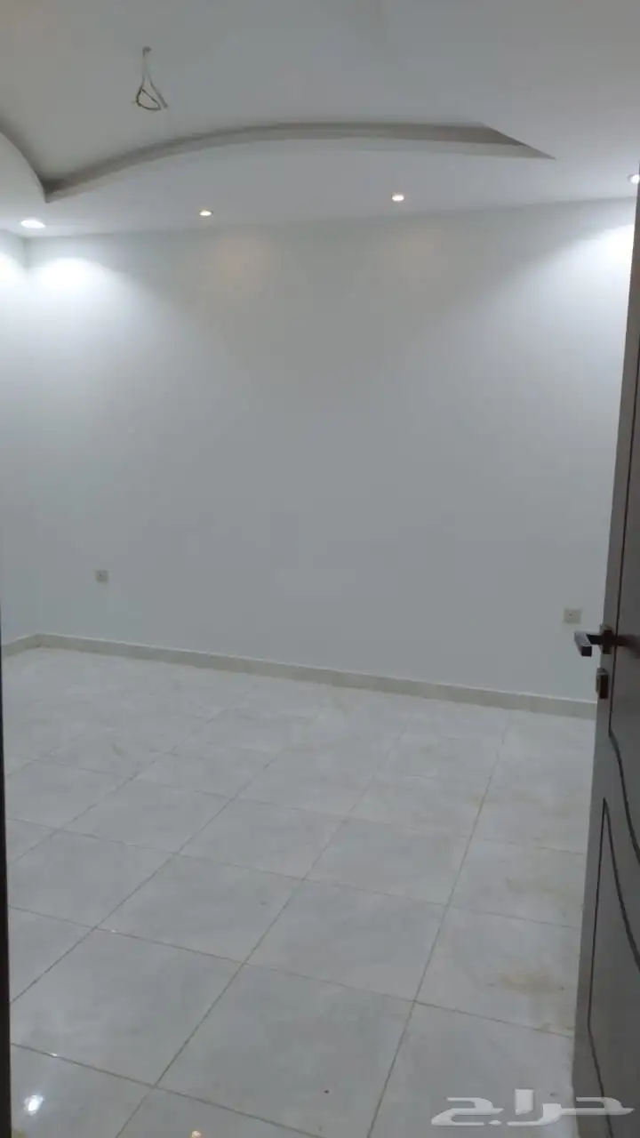 شقه للايجار في بني بياضه ثلاث غرف 7