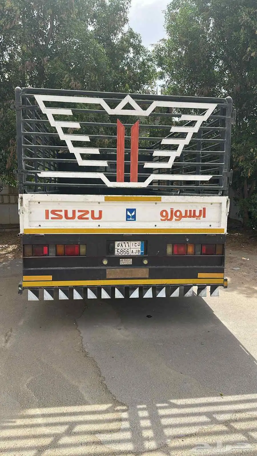 للبيع دينا اسيزو 2016 مكيف وكاله كفرات جديده مفحوصه مجدده مع 4