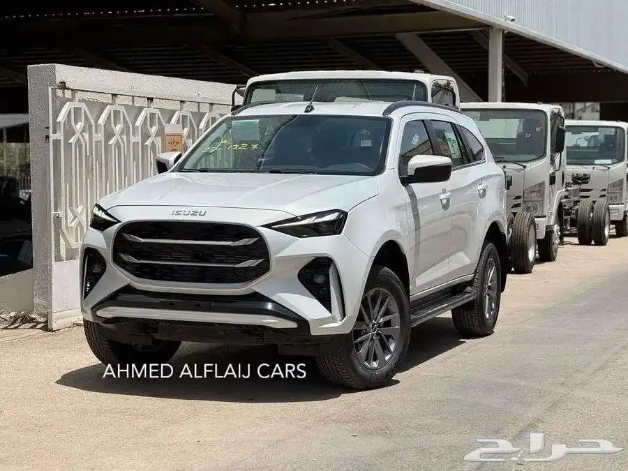 ايسوزو ام يو اكس 2025 فل كامل دبل 1