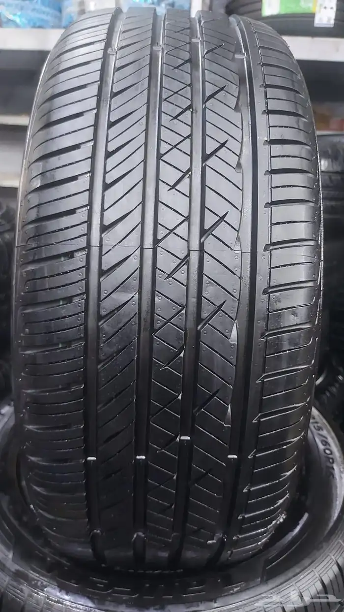 كفرات 265 70 16 لوفن كوري شبه جديد 1