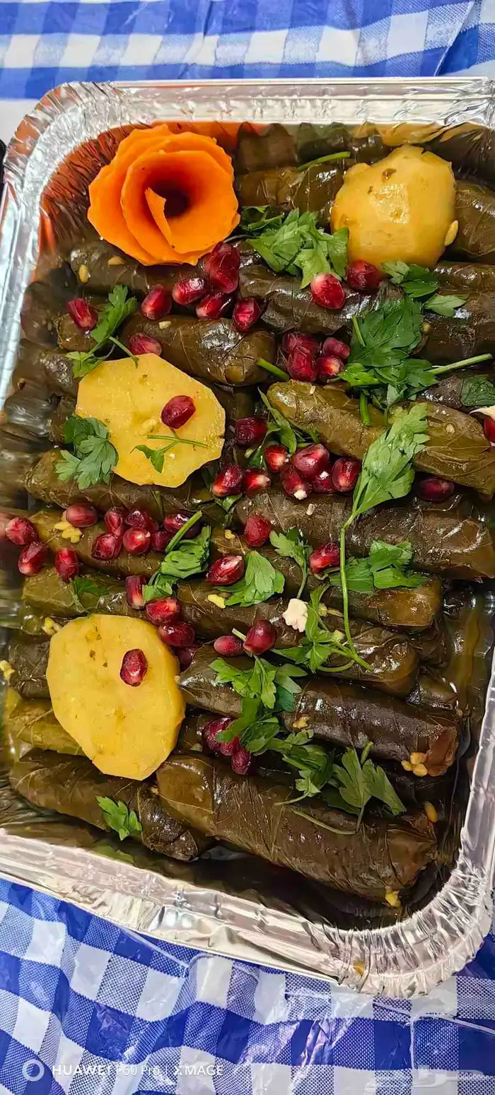 ورق عنب عرض الحبه بريال فقط 2