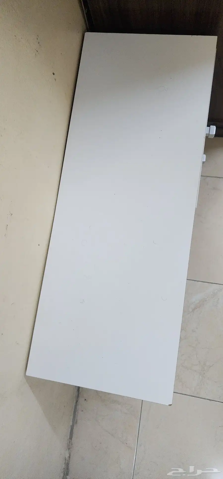 طاولة للبيع 3