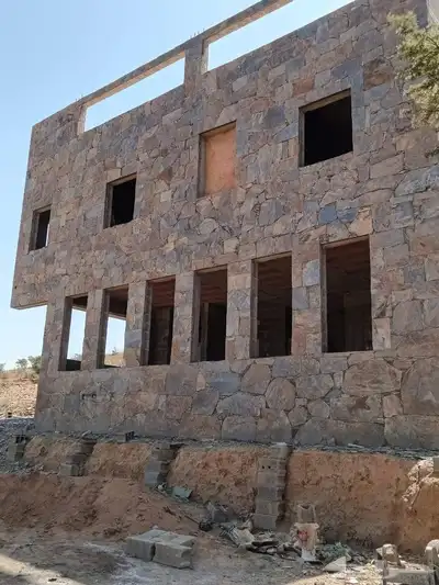 تلبيس حجر ترميم بيوت الطين أعمال تراث 1