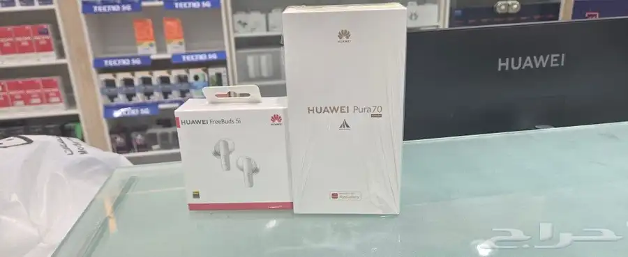 هواوي بيورا 70 العادي مع سماعه مطلوب 1800 ريال 0