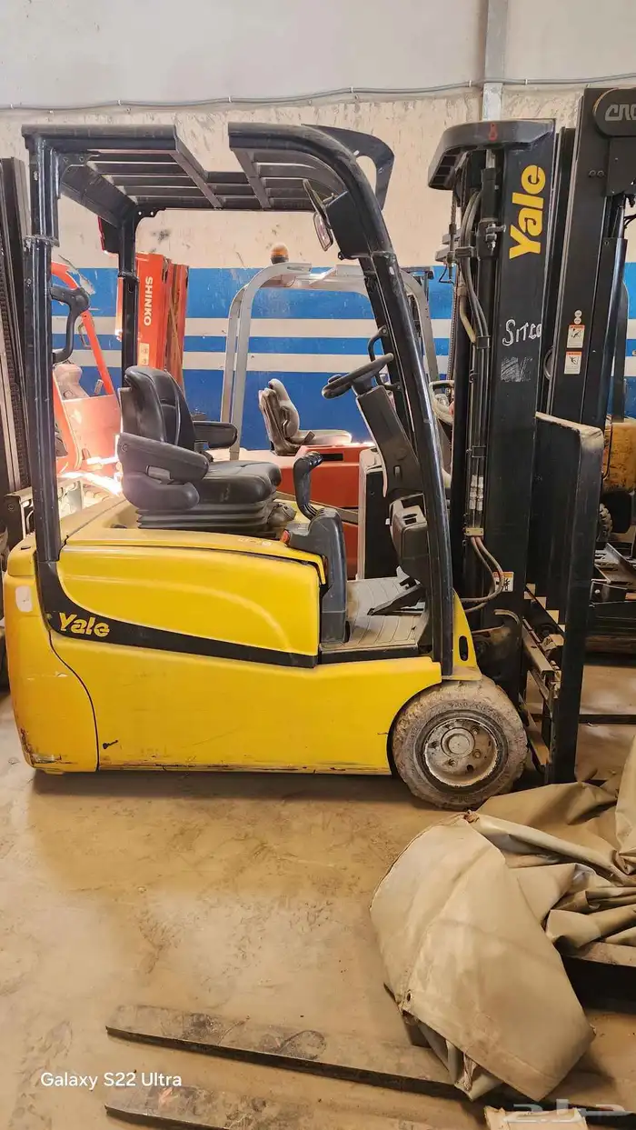 للايجار رافعه كهربائية فوركلفت كهرباء رافعه 1