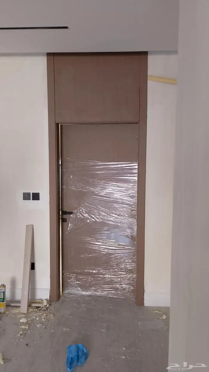 تركيب وصيانه وتصنيع ابواب WPC وفك ابواب الخشب القديمة 1