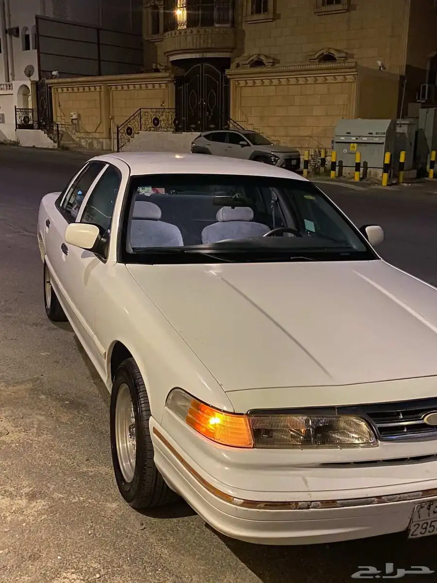 فورد فكتوريا بوليسي 97 2