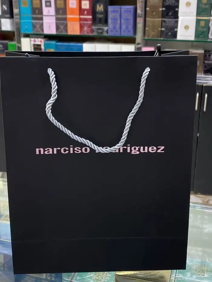 اكياس الماركات العالميه الدرزن ب 45 3