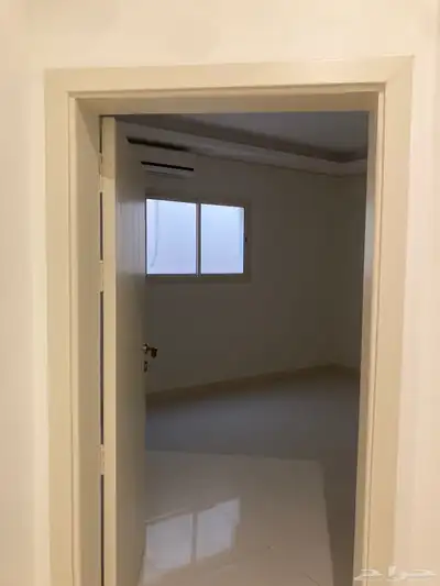 للايجار شقة عوايل بحي الرحاب 4