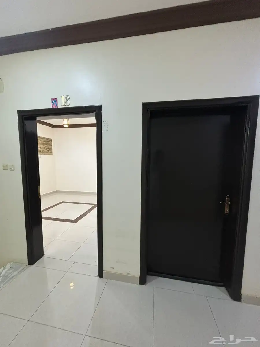للإيجار شقة عوايل سلطانة 0