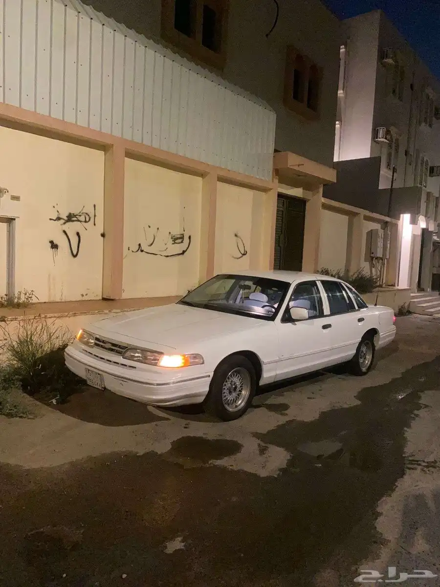 فورد فكتوريا بوليسي 97 4