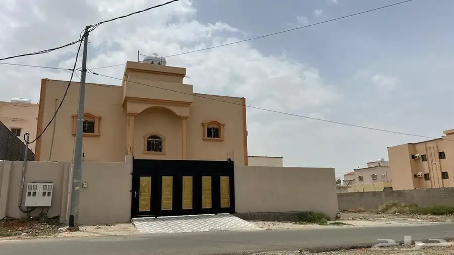 عمارة أربع شقق للبيع بالعقيق الباحة 1