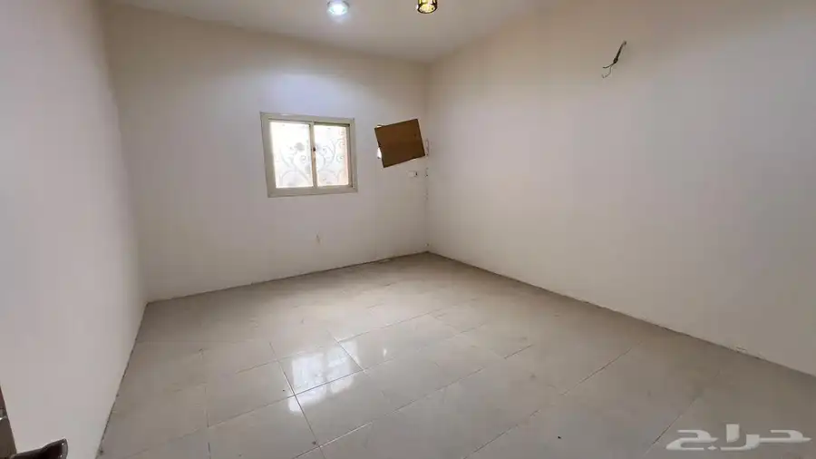 عمارة أربع شقق للبيع بالعقيق الباحة 15