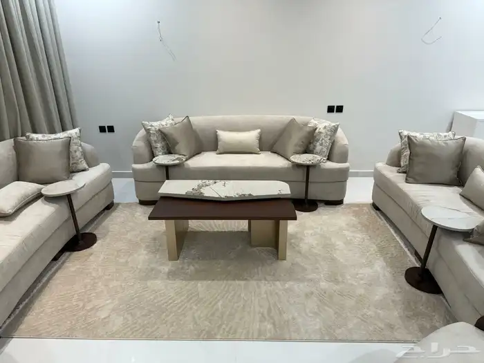 تفصيل طاولات مداخل 2