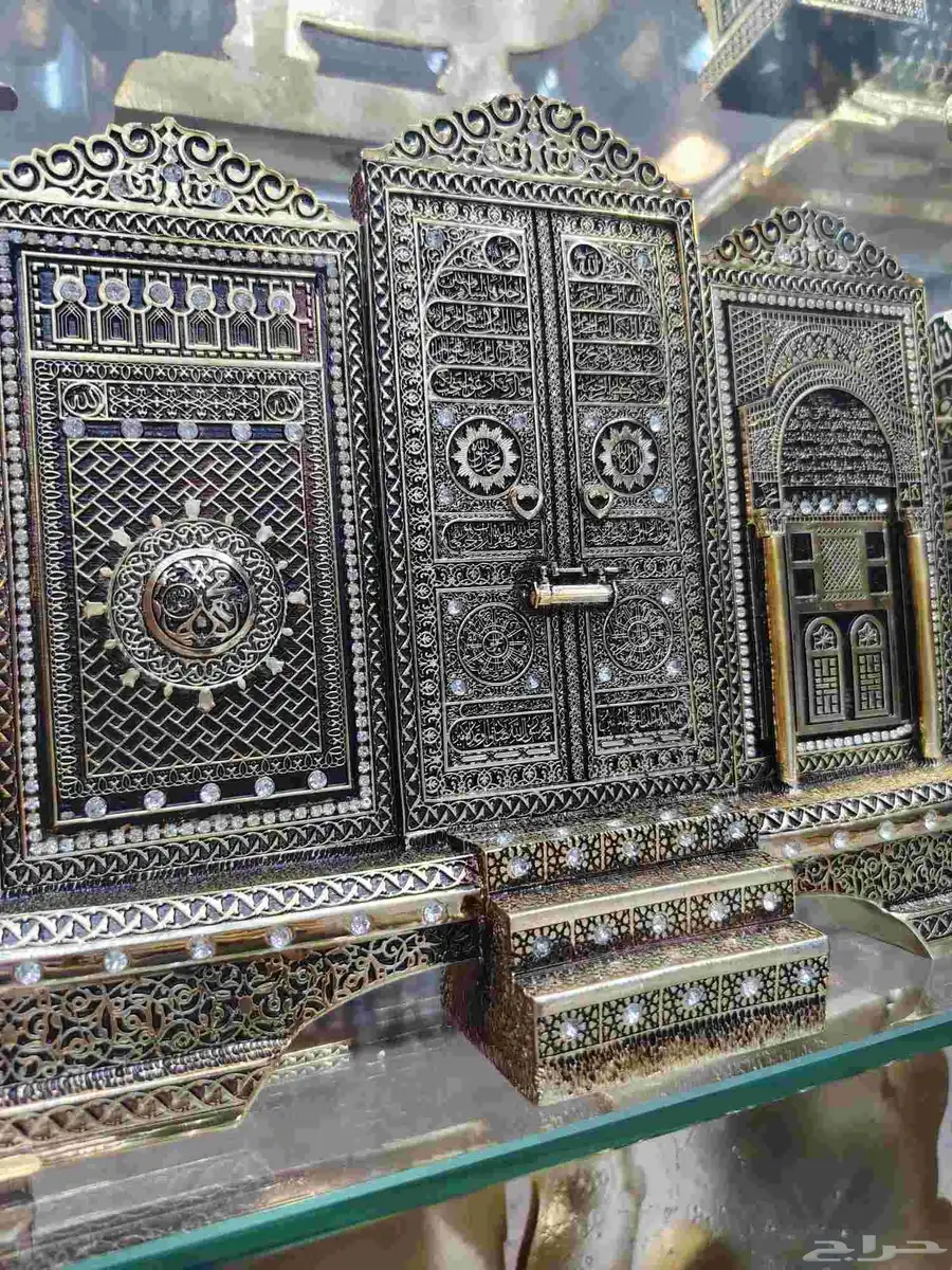تحف فاخره وهدايا تذكاريه مميزه 9