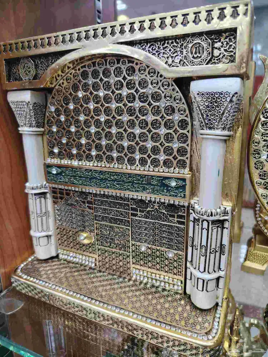 تحف فاخره وهدايا تذكاريه مميزه 8