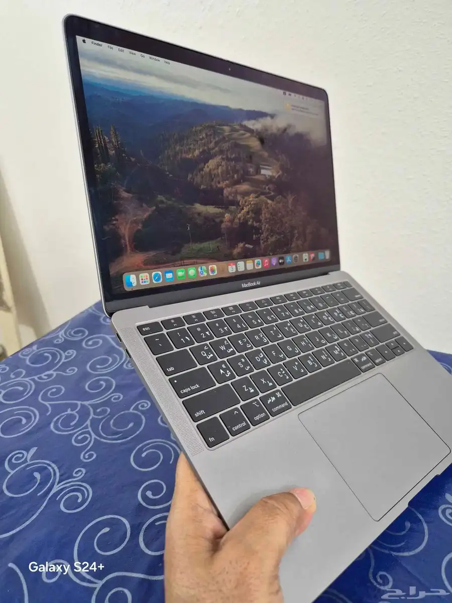 Apple MacBook Air A1932 (13 ) Intel core i5 16 512 0