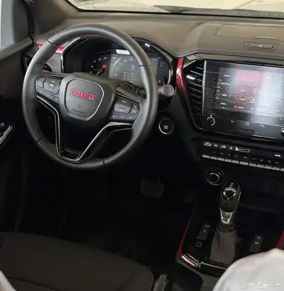 ايسوزو ديماكس غمارتين 2025 - ISUZU D-MAX 6