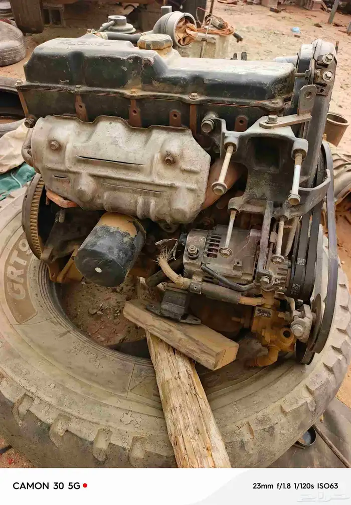 مكينة ديزل 2L تويوتا نظيف و شغال الشرط 4