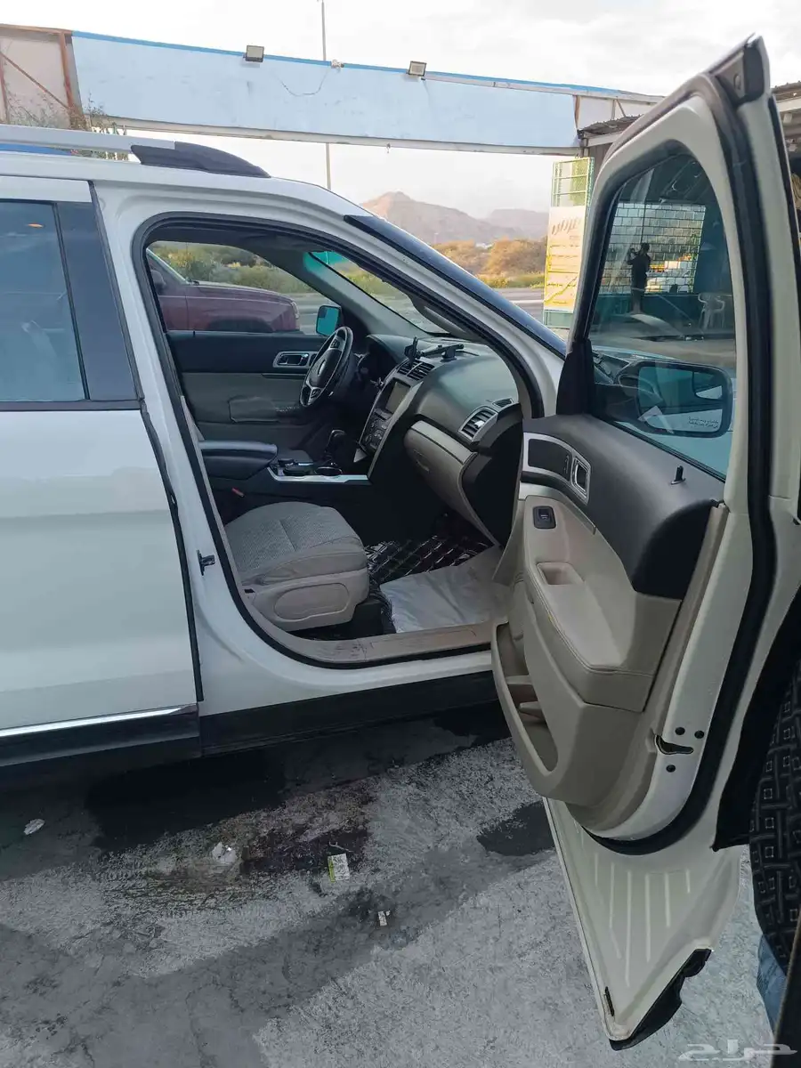 Ford Explorer 2012 دبل 4