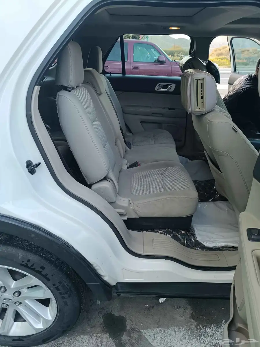 Ford Explorer 2012 دبل 6