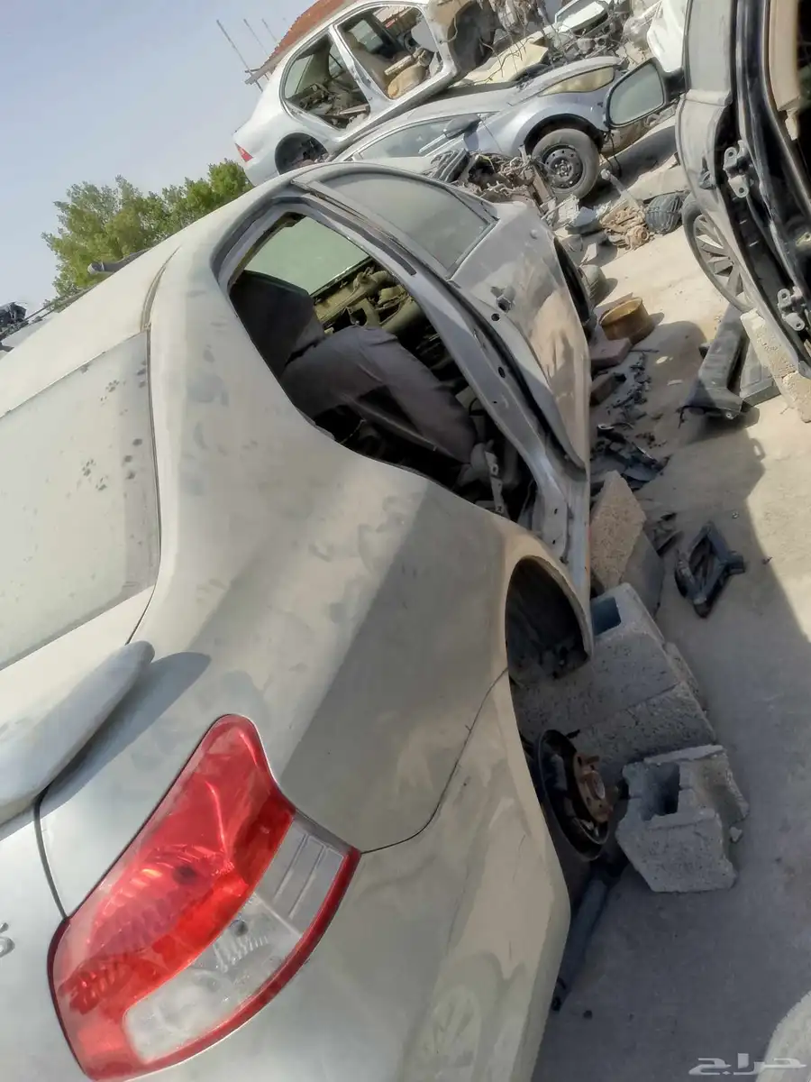 قطع غيار يارس 2009 تشليح 2