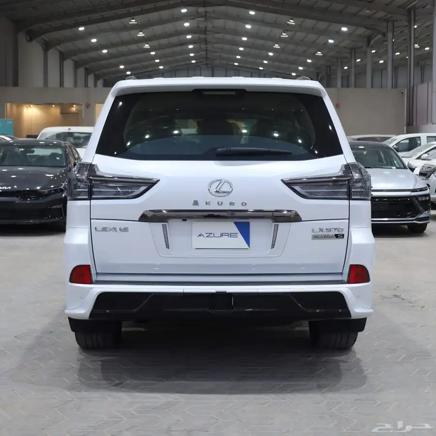 لكزس LX570 بلاك اديشن موديل 2021 (( السوم 370 ألف)) 2