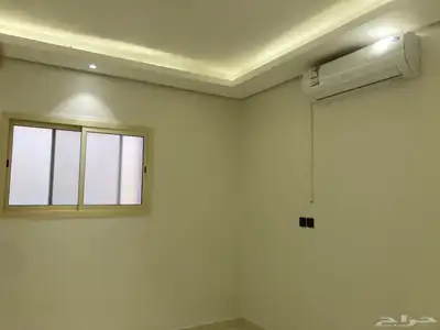 للايجار شقة عوايل بحي الرحاب 5