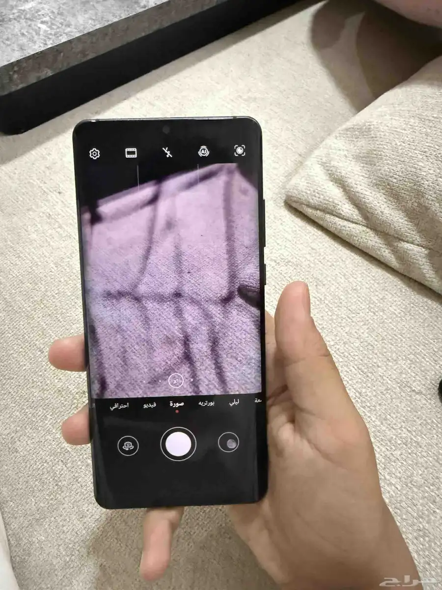 جوال هواوي p30 pro في كسر في الضهر وقزازة الكاميرا 1