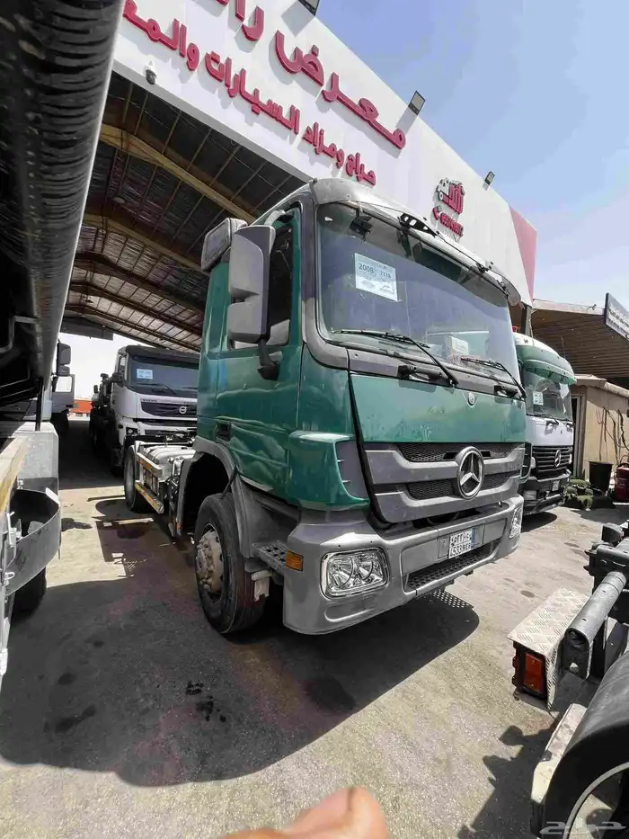 حراج معرض رائد للسيارات والشاحنات 3