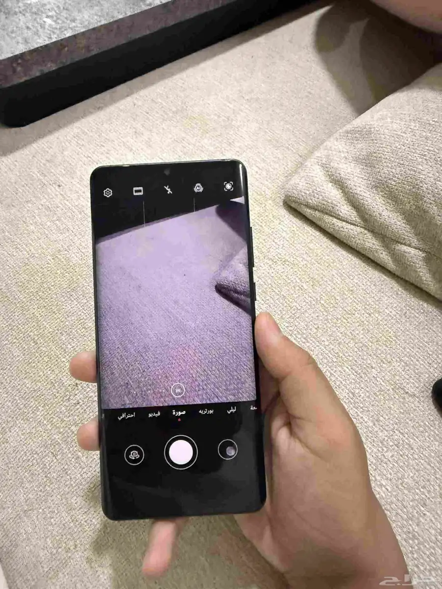 جوال هواوي p30 pro في كسر في الضهر وقزازة الكاميرا 0