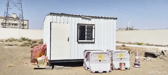 عدة موقع مع بركس مستودع للبيع 8