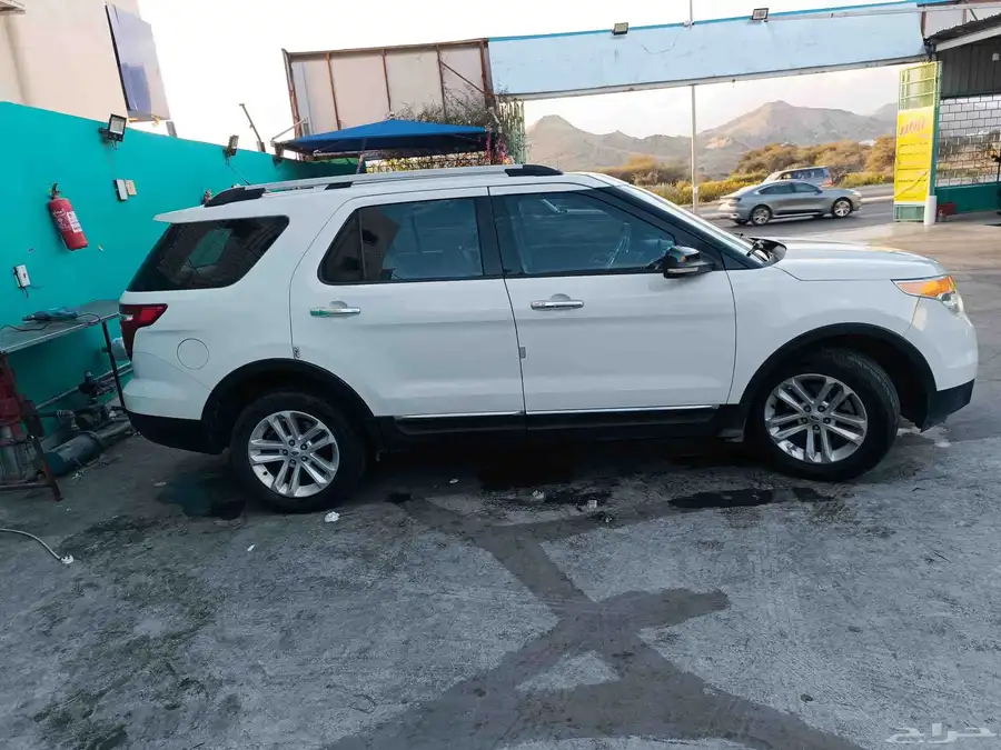 Ford Explorer 2012 دبل 2