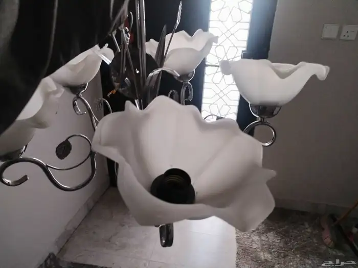 ثريه شبه جديده للبيع 0