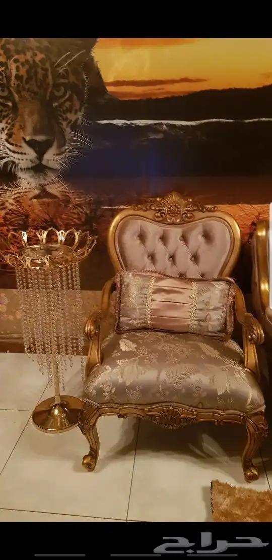 طقم كنب كلاسيكي ملكي ذهبي فاخر جدا جدا 4