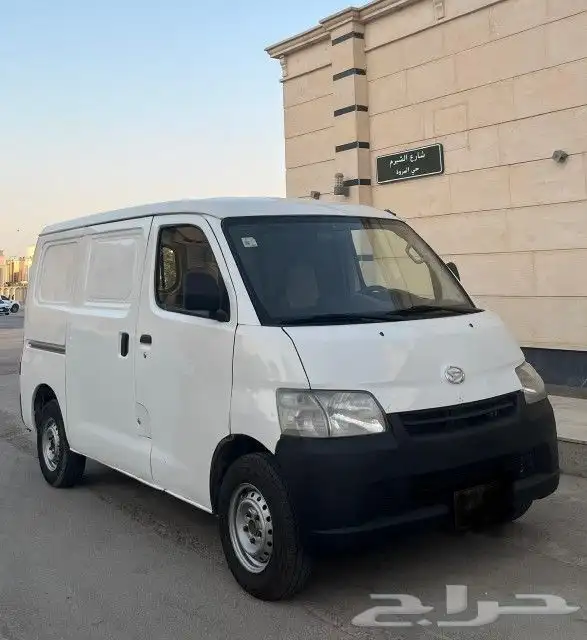 فان ديهاتسو 2015 1