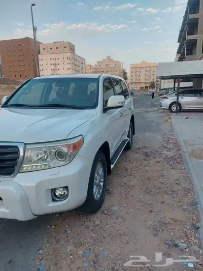 لاندكروزر 2013 1