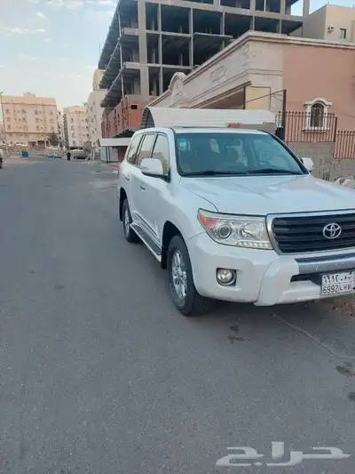 لاندكروزر 2013 3