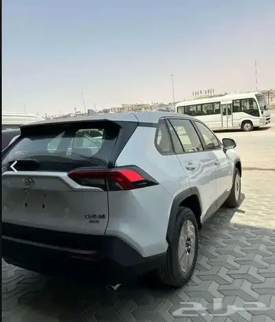 راف فور LE بنزين 2025 4