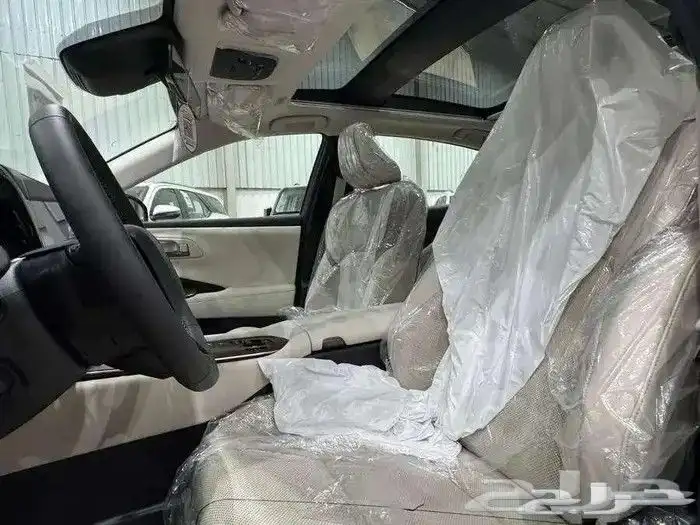 تويوتا كراون 2026 بريميوم هايبرد 3