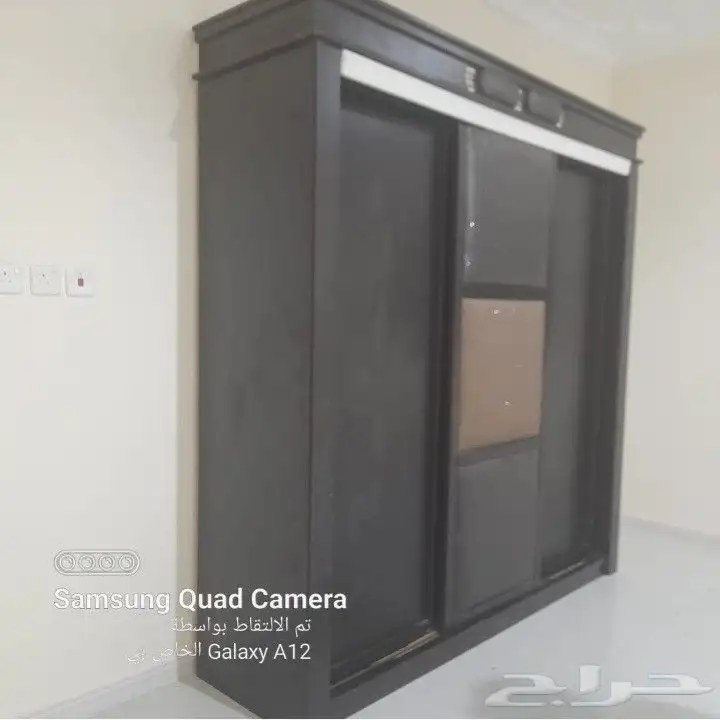 للبيع دولاب ملابس 0