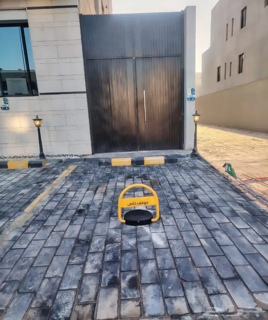 حاجز مواقف 2